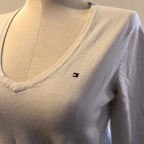 Tommy Hilfiger white v-neck sweater - Picture 2 of 4